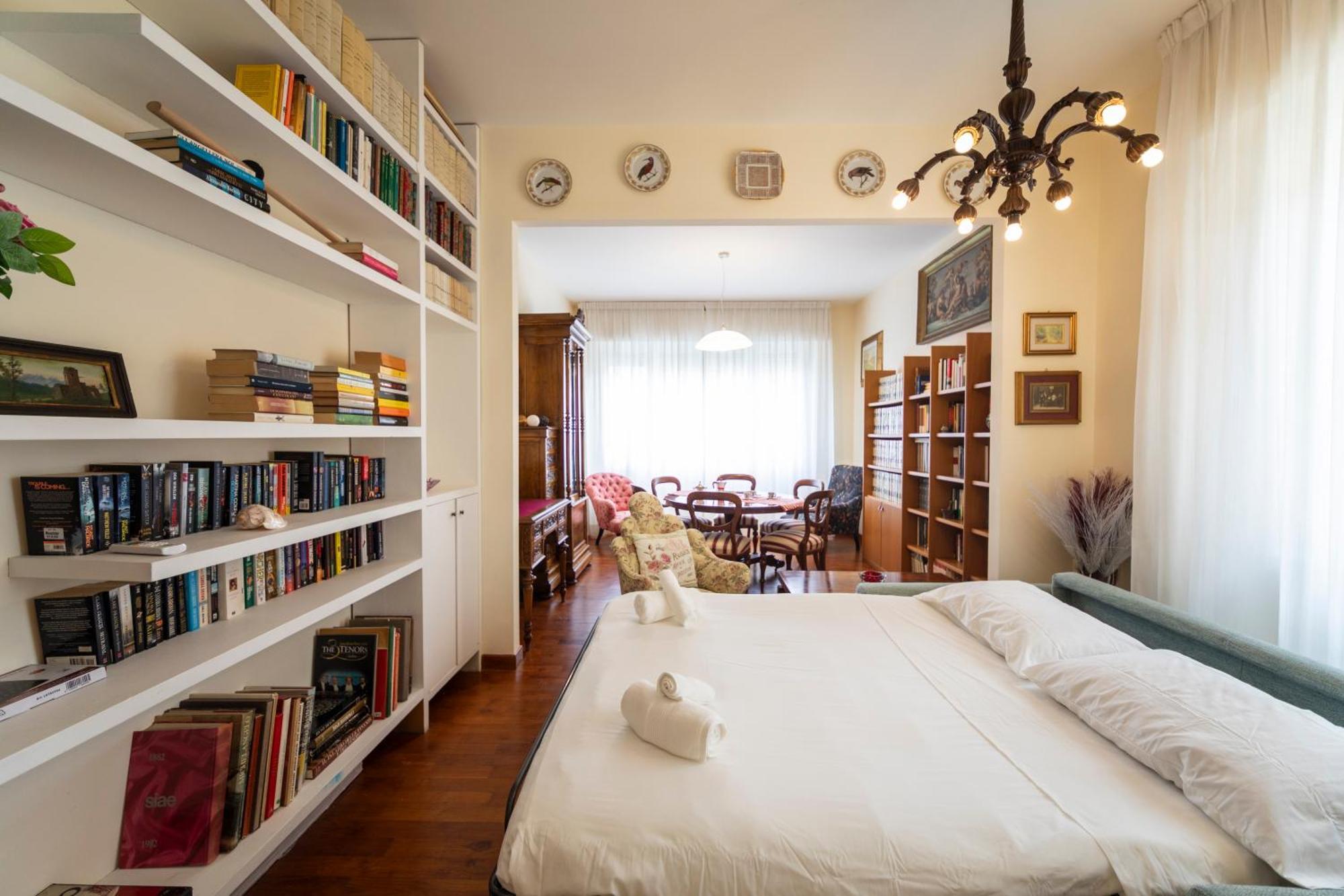 Bright Flat Close To The Centre * Florenz